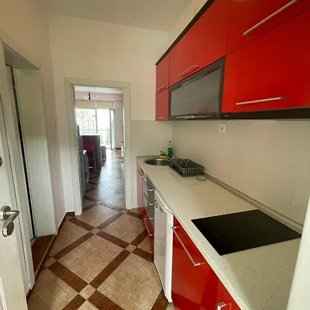 Luna Azura Apartment *